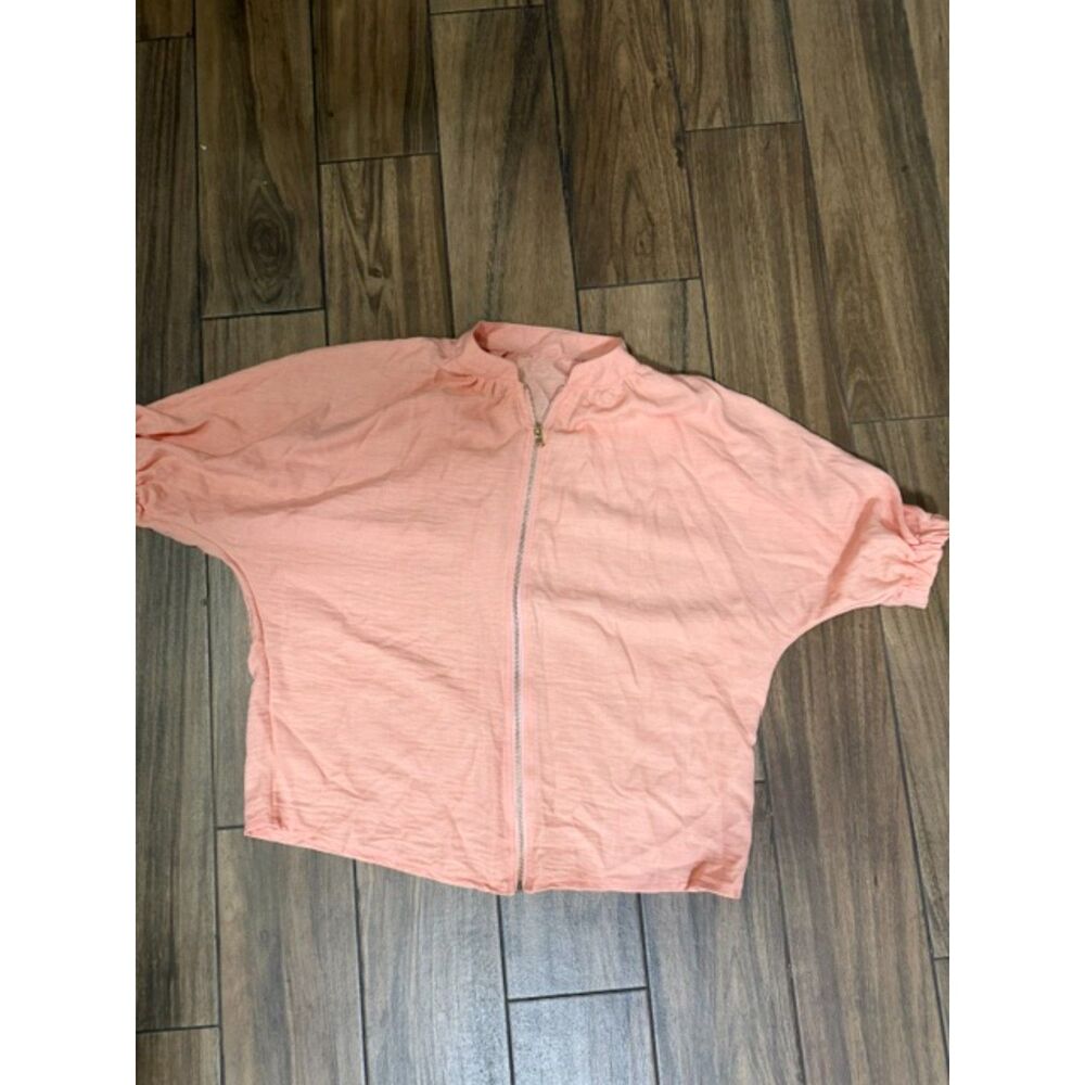 unbranded 2 piece outfit size medium peach top and pants